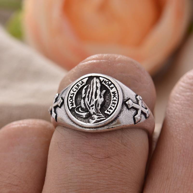 Best Sell Bohemia Praying Hands Design Retro Thai Silver Unisex Ring For Women Man Gifts Cheap