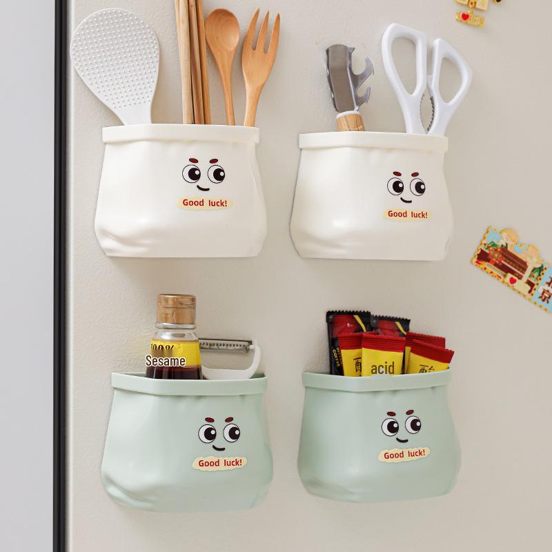 Newcomer Exclusive: Magnetic Refrigerator Storage Rack