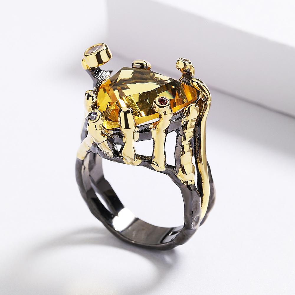 New Jewelry Retro Fashion Personality Ring Exotic Inlaid Gold Ring