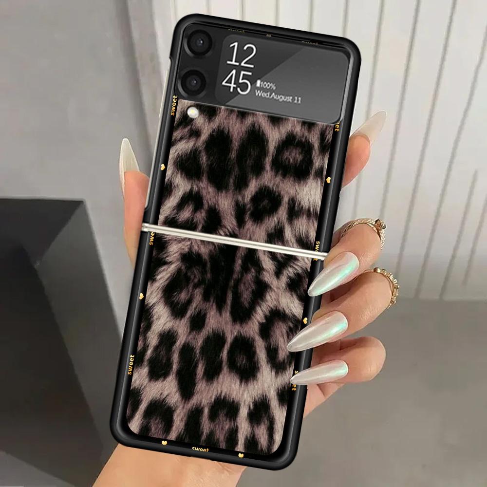 Animal Leopard Print Hard PC Phone Case For Samsung Galaxy Z Flip 7 6 5 4 3 Black ZFlip7 ZFlip6 Flip5 Flip4 Flip3 5G Print Cover