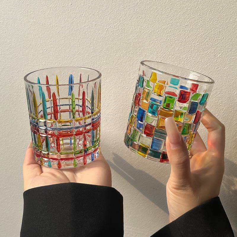 Bicchiere da Whiskey in Vetro Cristallo Colorato Dipinto Stile Europeo, Bicchiere da Acqua per la Casa, Tazza da Tè, Bicchiere da Acqua in Vetro Colorato con Motivo Intrecciato