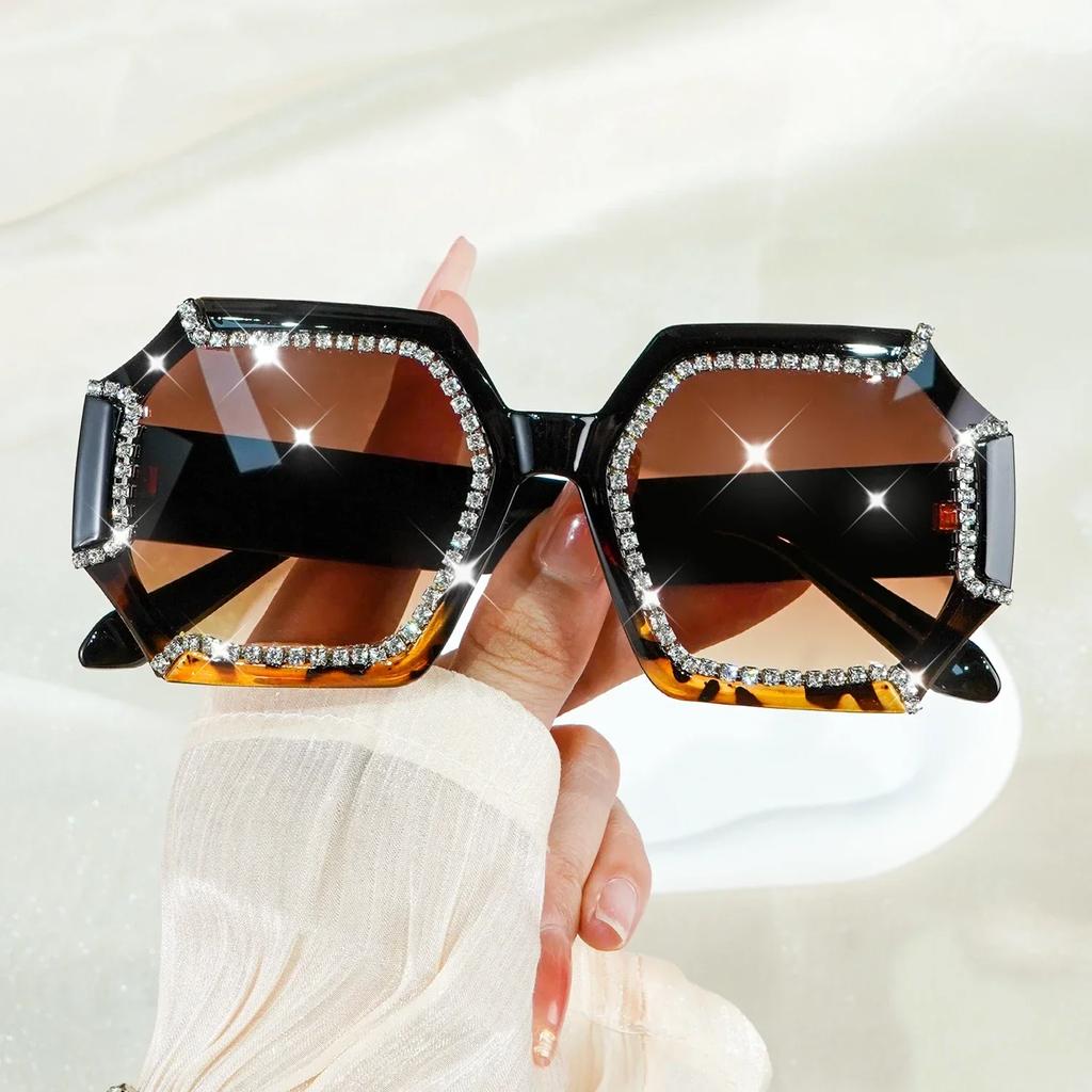 Large Square Women's Luxury Rhinestone Fashion Gradient Darkening Props Makeup Fashion SunGlasses