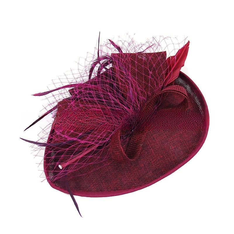 Classic Round Top With Feather Trim For Fashionable Bridal Looks