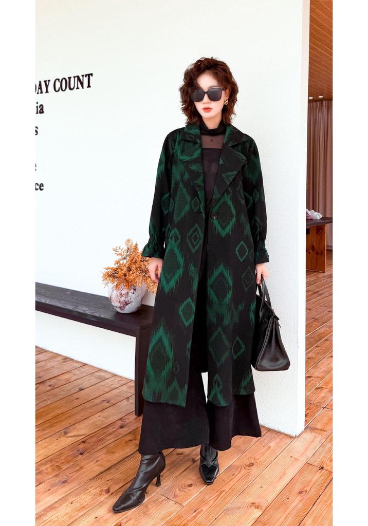 Women's Plus Size Hepburn Style Long Trench Coat - Autumn/Winter Knee-Length Cardigan with Waist-Cinching Belt