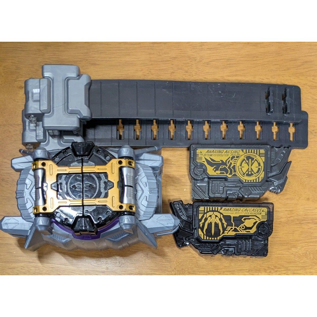 Подержанный пояс для трансформации Kamen Rider Zero One DX Zaia Southern Driver