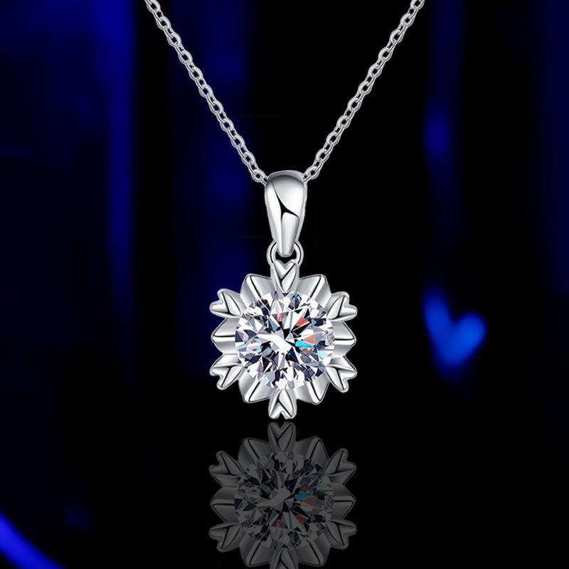 S925 Sterling Silver Moissanite Snowflake Pendant Necklace - Women's Luxurious Non-fading Clavicle Chain.