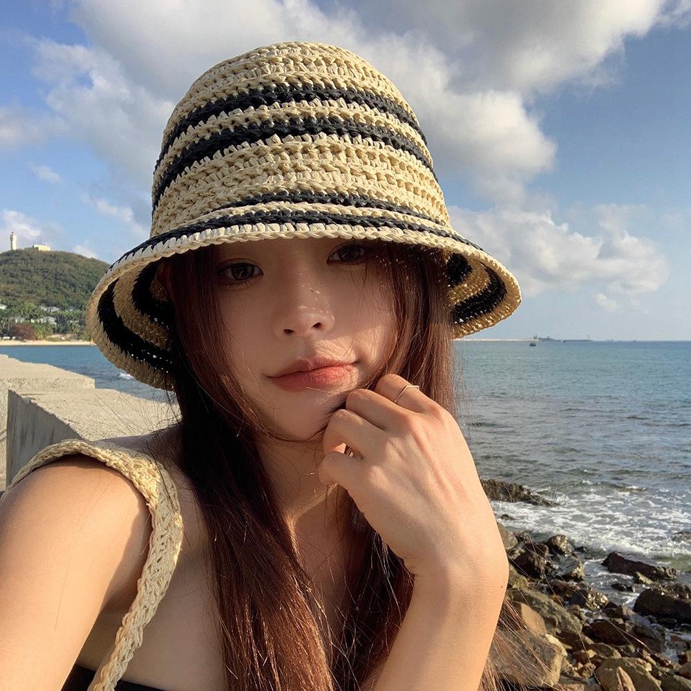 Hat women's 2024 new beach vacation woven straw hat summer seaside sunshade sun protection straw bucket hat basin hat