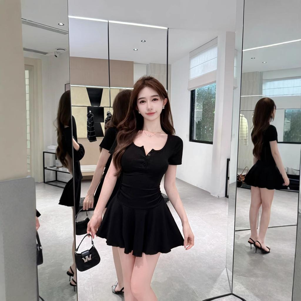 Sexy round neck elastic cotton, pure desire temperament, tight body, hip-wrapped, bottom-up, short sleeves, waist and thin, big swing dress.