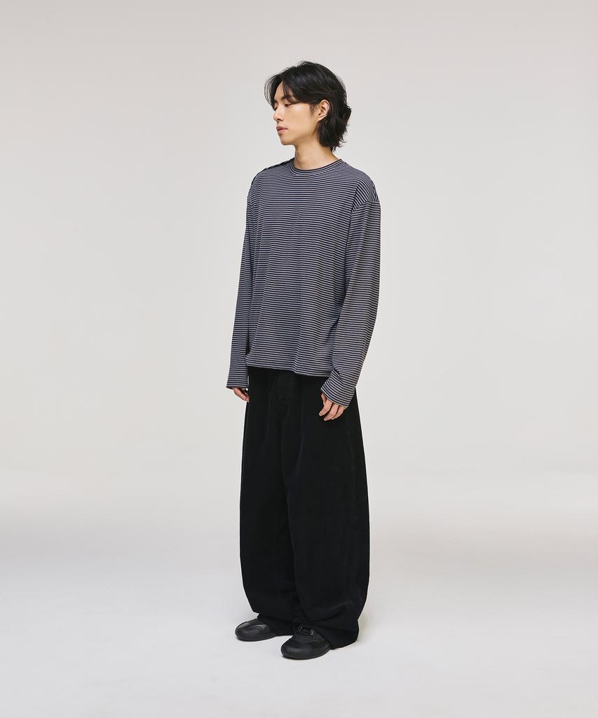 SIGNATURE Wide Curved Dart Corduroy Pants [Black]