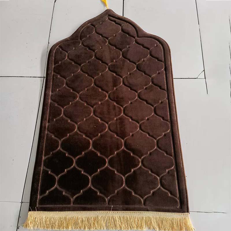 Cross-border Flannel Floor Mat: Irregular Shape, Thick Cushion, Living Room Prayer Carpet