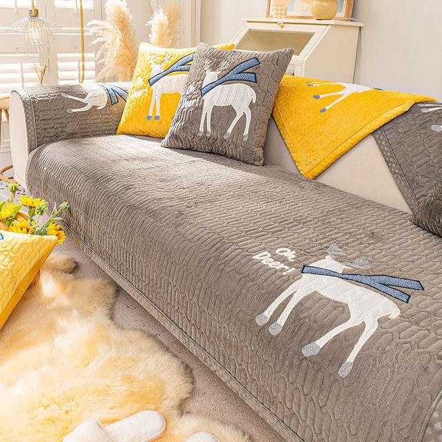 

Thickened Coral Fleece Sofa Cushion Winter High -End Living Room Cartoon Style Sofa Cushion Cover Solid Color Furniture Protective Cove 45x45 Pillowcase1 серый