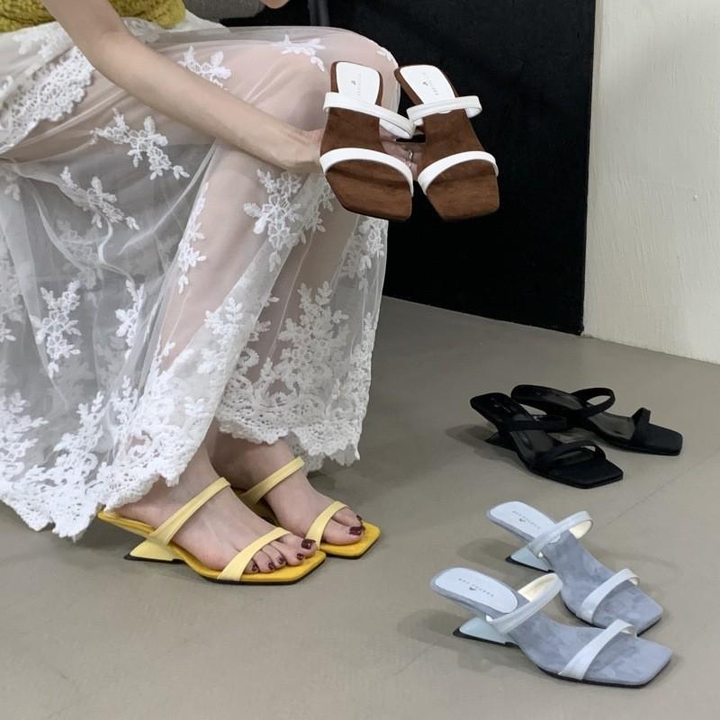 Simple and versatile temperament cool slippers women's 2025 summer new wear soft bottom fashionable and elegant slope heel one-word drag women
