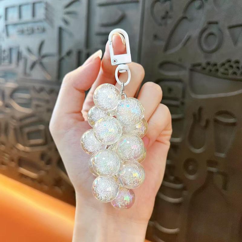 Acrylic Grape Bunch Keychain: Cute Couple Bag Charm & Creative Car Keyring for Women