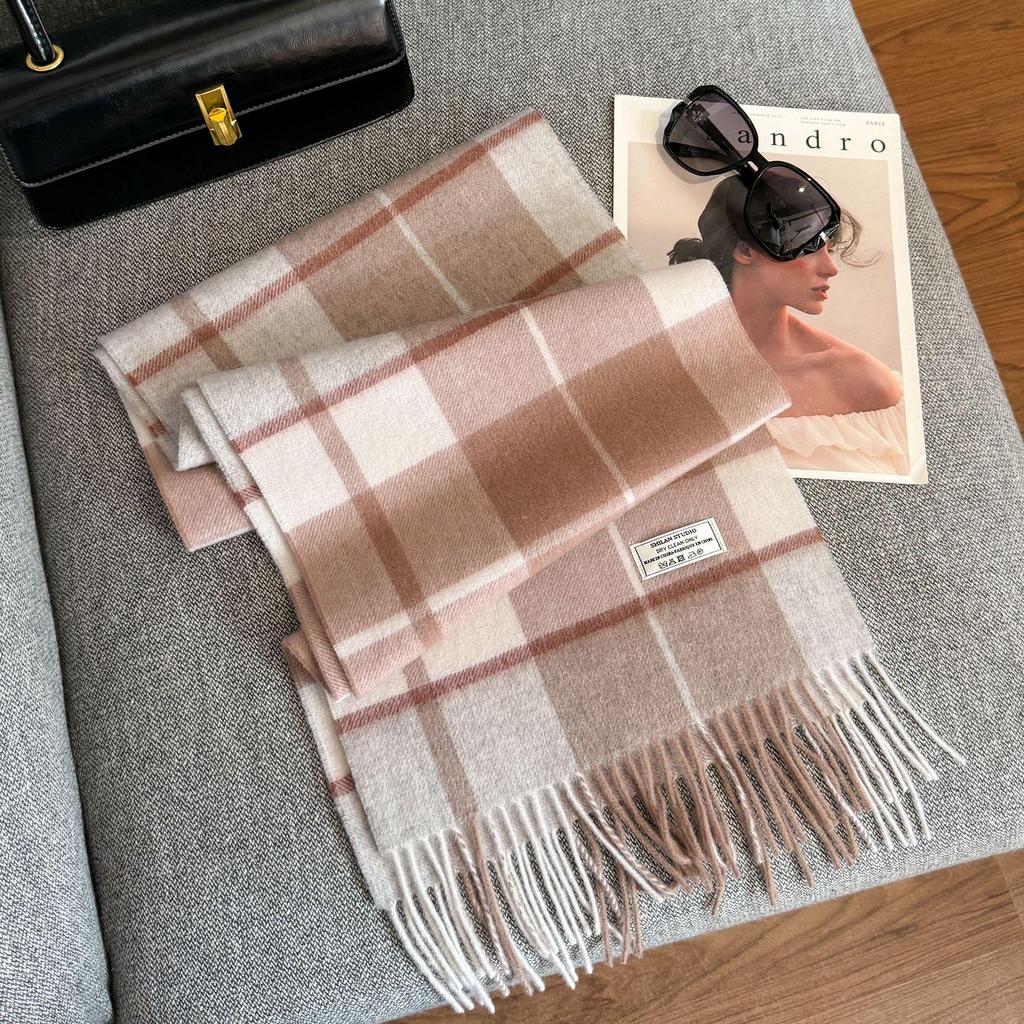2025 Unisex 100% Wool Scarf: Versatile and Warm for Autumn & Winter