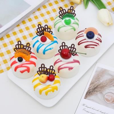 Europäischer Mousse-Fruchtkuchen Simulations-Magnet Dessert-Schmuckstück für Schaufenster