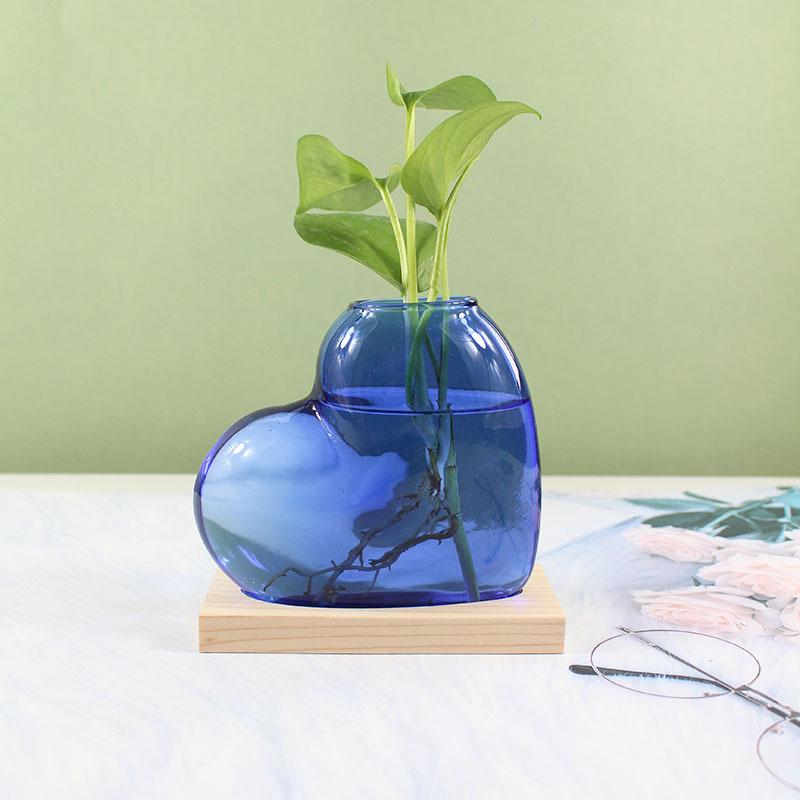 Kreative mehrfarbige Herz-Glas-Hydroponik-Vase – Schreibtisch-Blumenornament für Wohnzimmerdekoration.