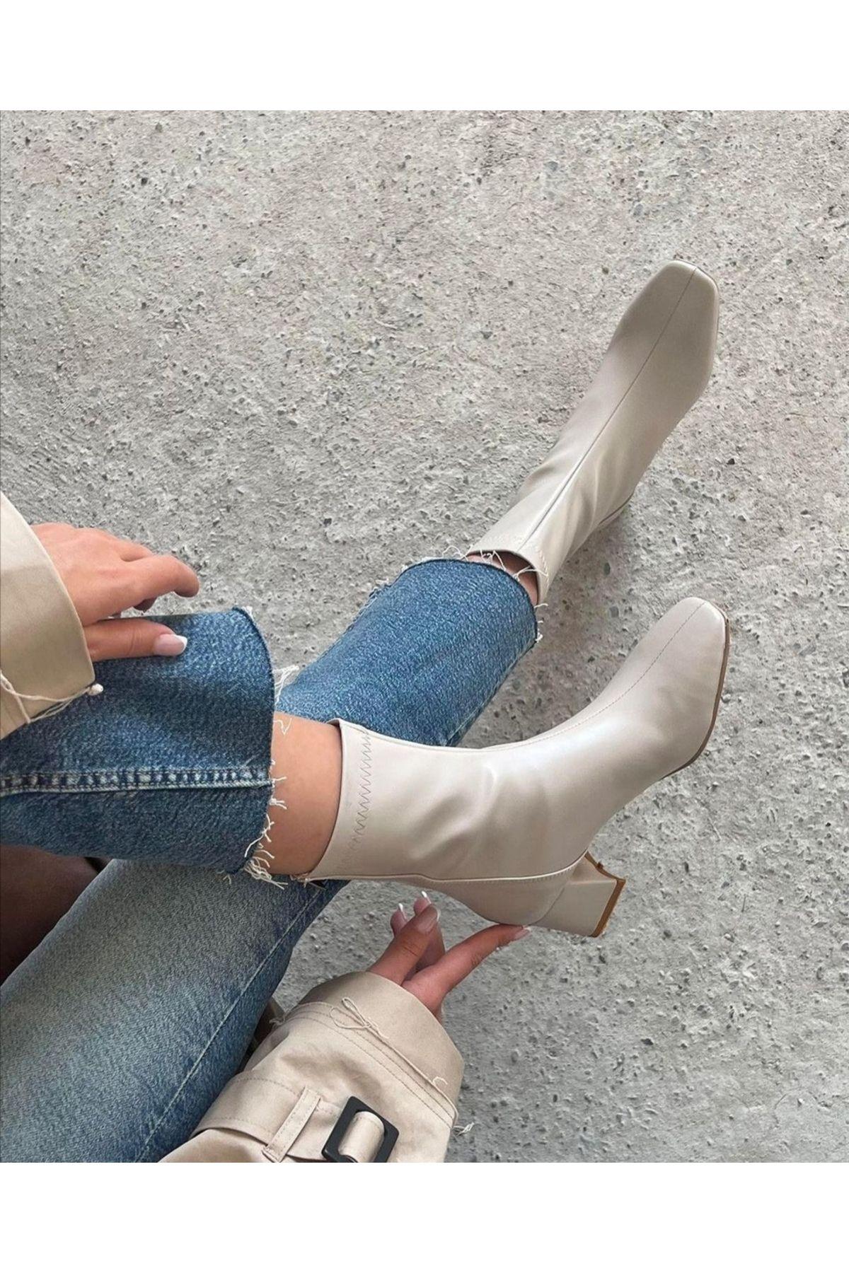 

Женские современные стильные модные женские сапоги на эластичном каблуке с тупым носком 37