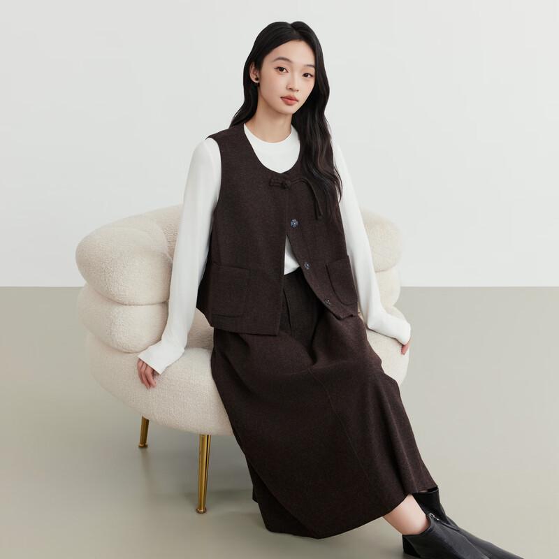 

Elva Island Women s Wool Vest & Skirt Set M