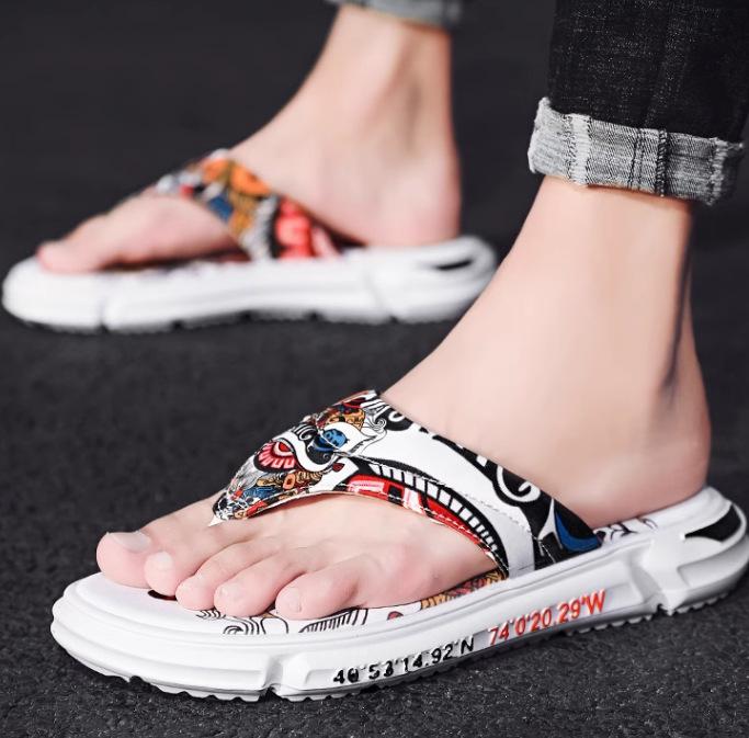 

Тапочки Guofeng Year of the Dragon, мужская летняя одежда, нескользящие и износостойкие шлепанцы, мужские пляжные сандалии, сдавливающие ногу 39 белый