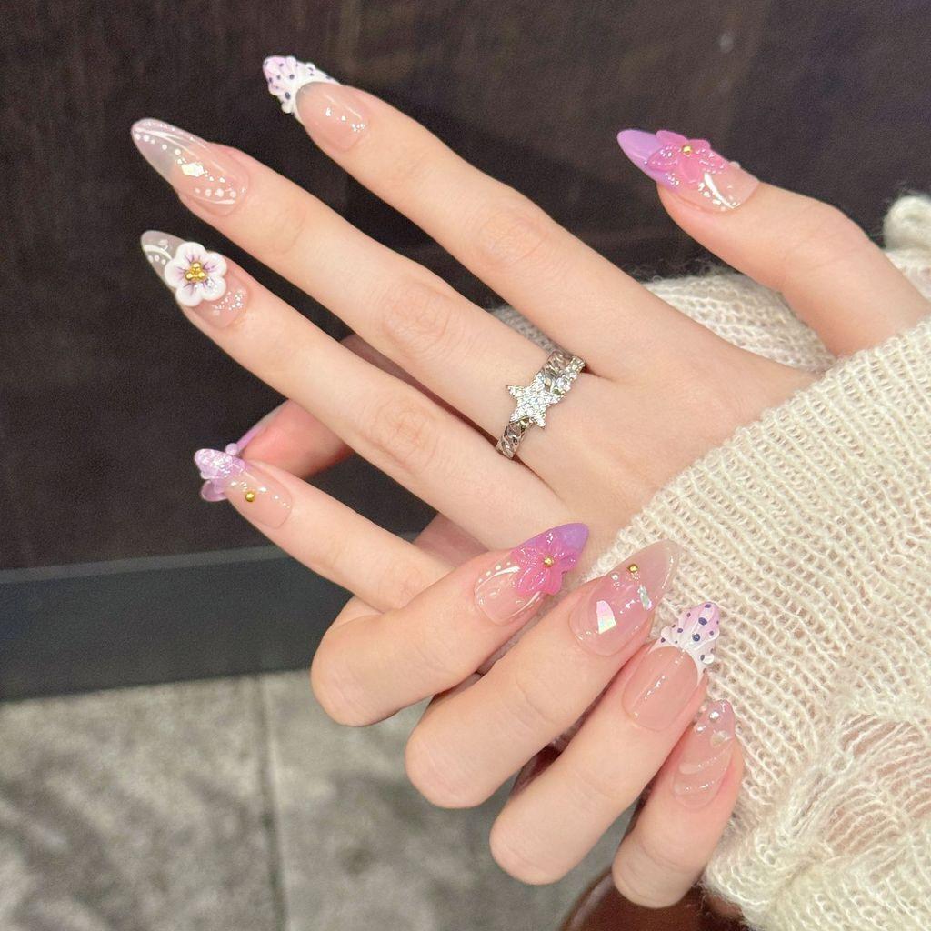 Handmade Press On Nail French Gentle Purple Hand-painted 3D Carved Flowers Almond Fake Nail Patch Artificial Nail Reusable