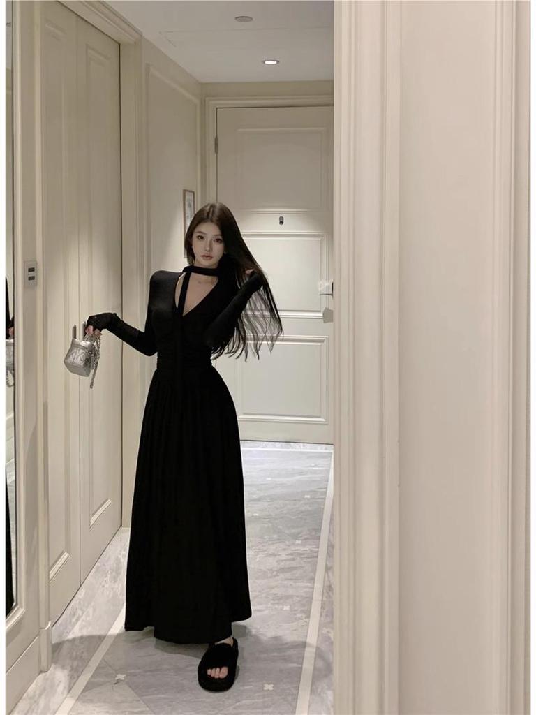 Niche Design Pleated Ribbon A-line Knit Dress – Women's Spring/Autumn Slimming Long Style
