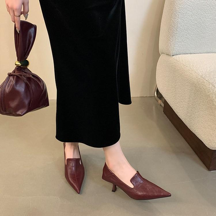 Retro kitten heel pointed black single shoes women's shoes 2026 spring and autumn temperament French Korean high heels