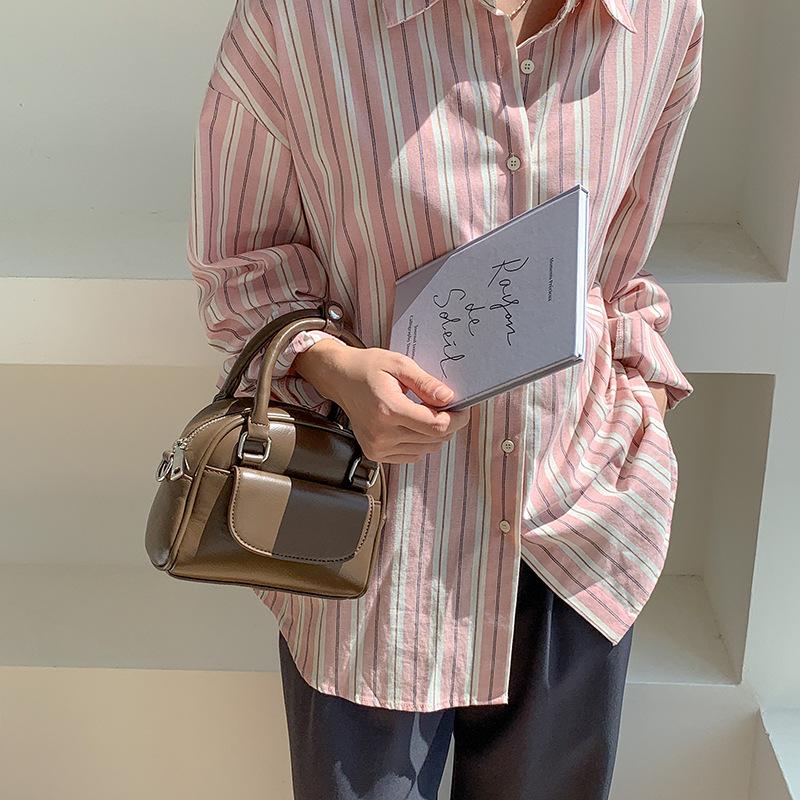 Korean Niche Women's Fashionable Boston Handbag, High-end and Personalized Crossbody Bag, Small Commuting Handbag