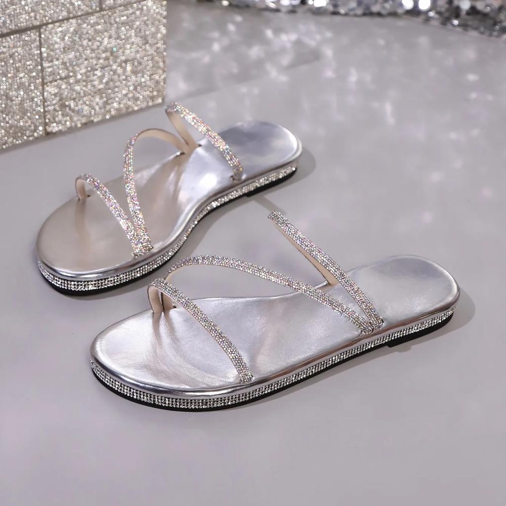 Fashion Summer Women Slippers Sexy Narrow Band Slippers Women Glitter Decoration Round Toe Flat Sandals Fashion Beach Shoes Slides Women