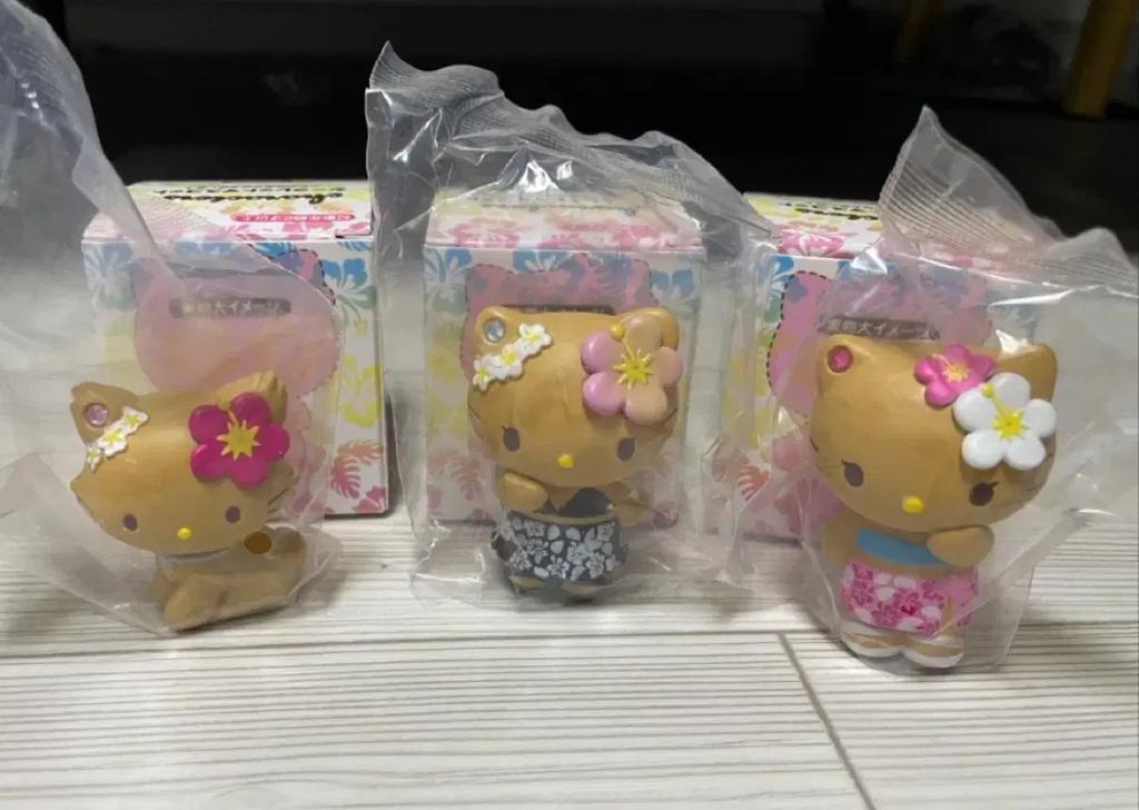 [Personal Price] Hello Kitty Hawaii Figure (Unopened)