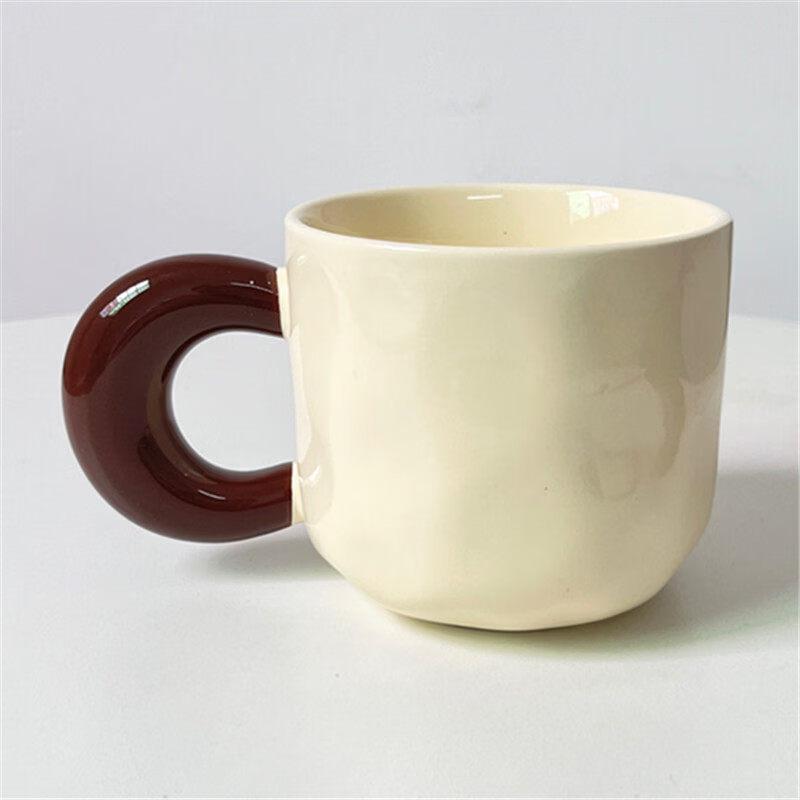 ZISIZ Cream Style Ceramic Tea Mug with Infuser