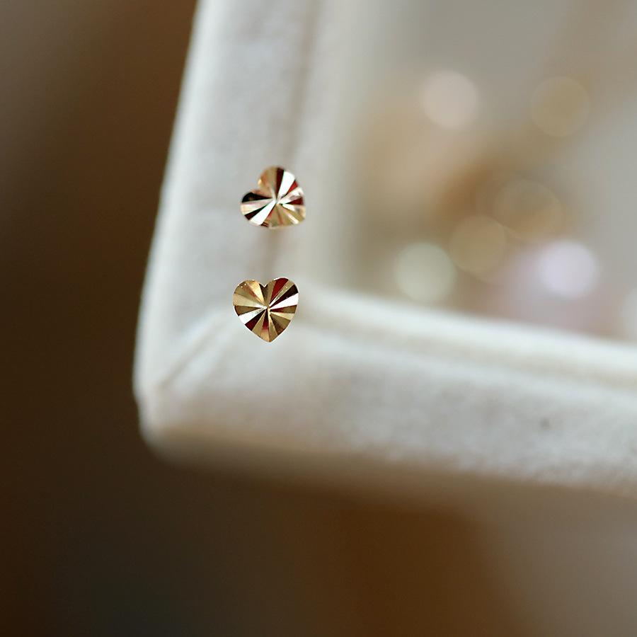 925 Sterling Silver Plating 14K Gold Exquisite Pattern Heart Earrings for Women Fashionable Versatile Minimalist Jewelry Silver