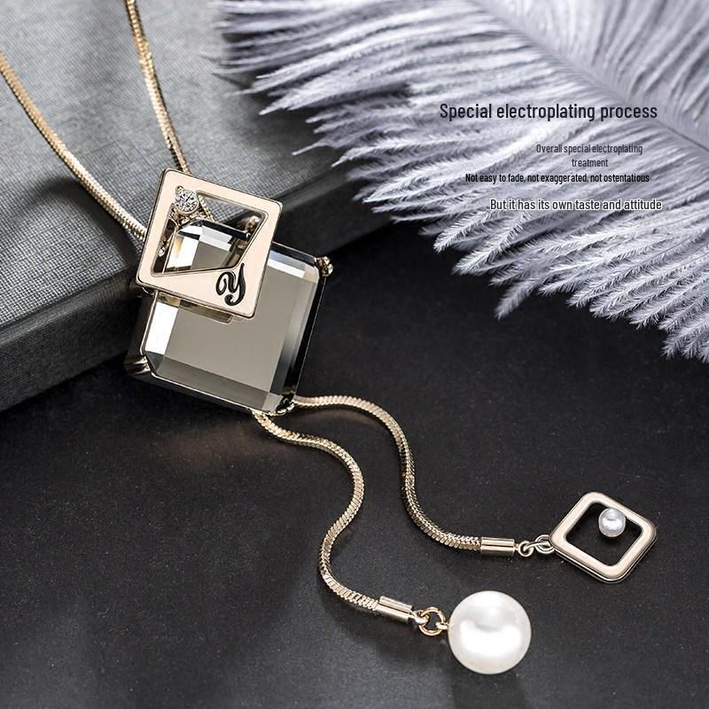 2021 Nowy damski uniwersalny wysokiej klasy dekoracyjny naszyjnik sweterkowy wisiorek