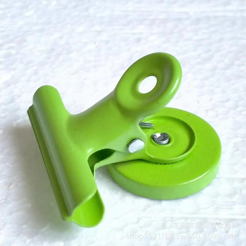 

Магнитный зажим для счетов: Порошковая покраска, Легко прилипает к металлическим поверхностям, Доступен в девяти цветах