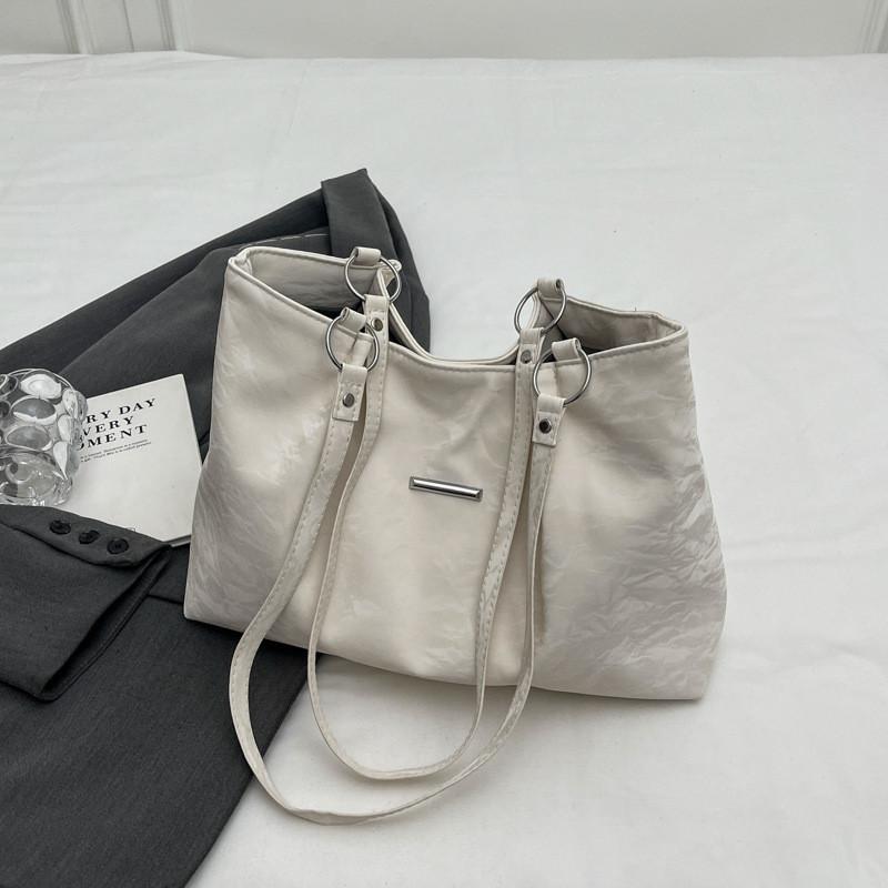 Unique Casual Stylish Big Capacity Tote Bag For Women 2024 New Trendy Street Style Handbag Commuter