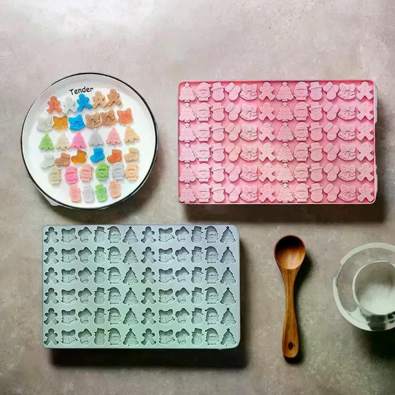 1pcs Christmas Silicone Chocolate Molds Candy Baking Moulds Handmade Sock Snowman Xmas Tree Gingerbread Man Santa Claus Mold