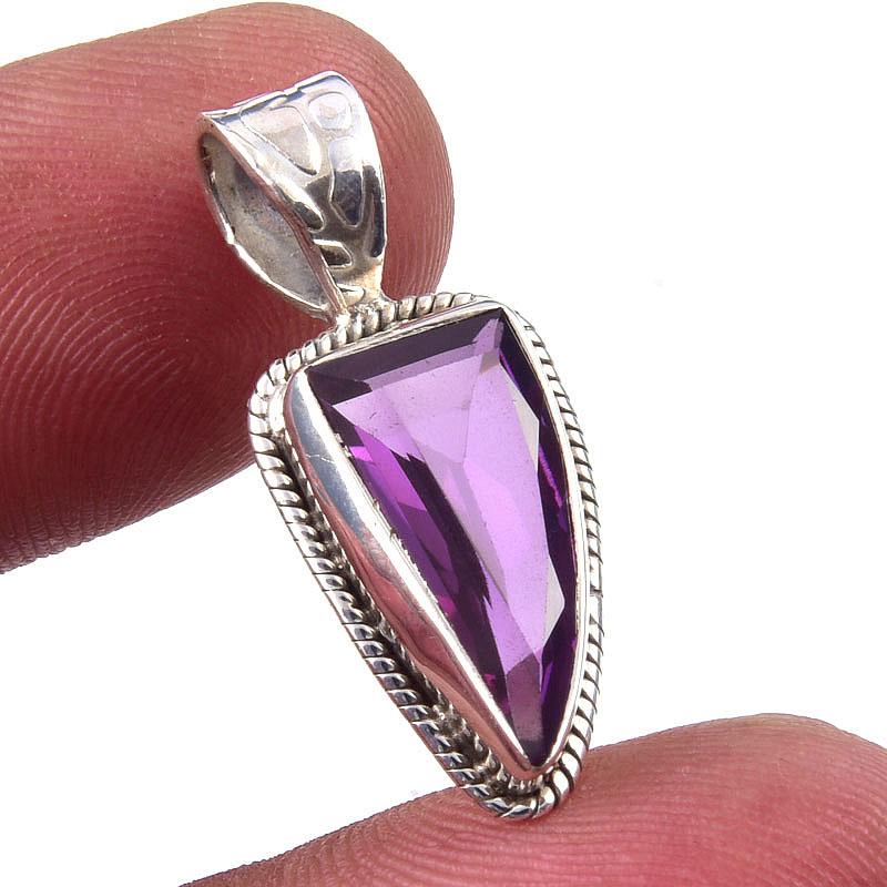 

Natural Garnet 925 Solid Sterling Silver Jewelry Gift Jewelry Pendant 1 H7K97