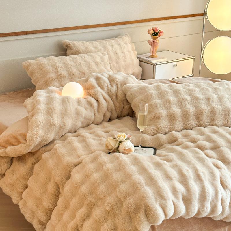 Plush Bed Four-piece Set, Plush Thickened Double-sided Milk Plush Thermal Bed Sheet, Quilt Cover, Pillowcase Three-piece Set