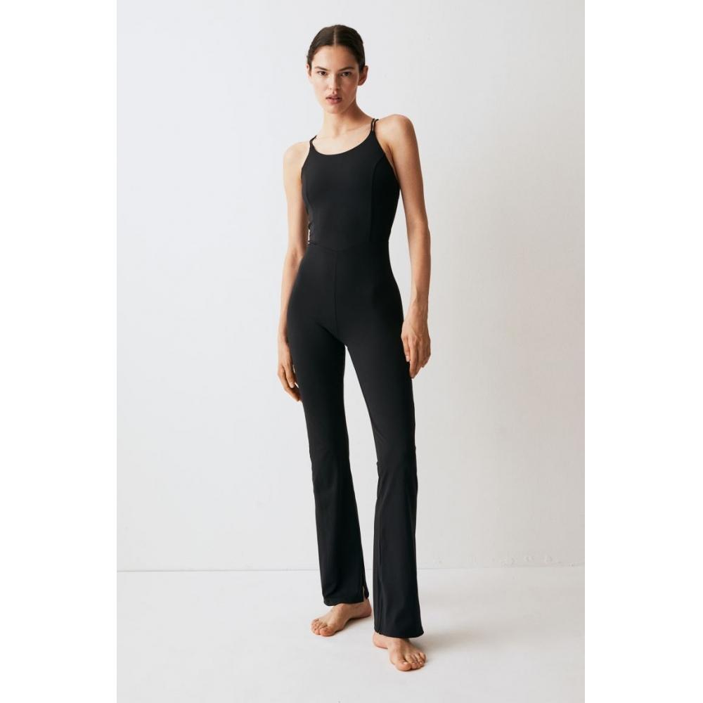 

Спортивный комбинезон HM SoftMove, черный