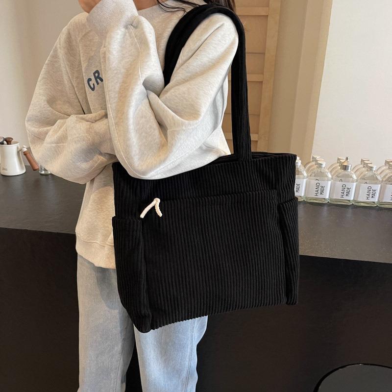 Fashion velvet bag women's autumn and winter new shoulder armpit bag large capacity commuting class tote bag