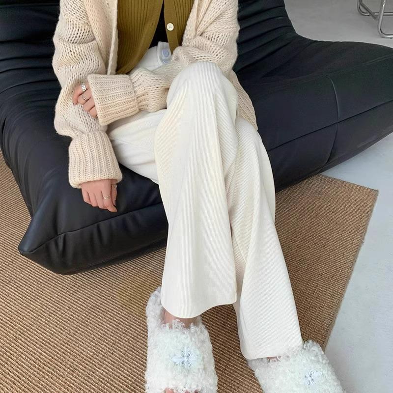 Women's White Corduroy Wide-Leg Pants with Velvet Lining, Petite Fit, Straight Leg - Autumn/Winter.