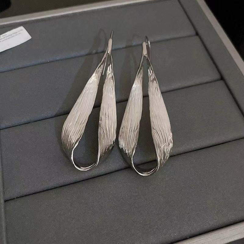 Statement Irregular Liquid Earrings for Women Fashion Silver Color Geometric Hollow Dangle Drop Earrings Girl 2026 Trendy Party Jewelry