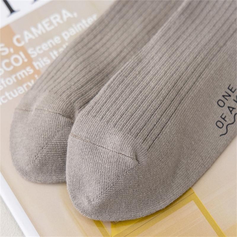 Solid Color Men Sock Spring Autumn Casual Basic Stocking Vertical Stripes Breathable Comfortable Casual Sports Socking
