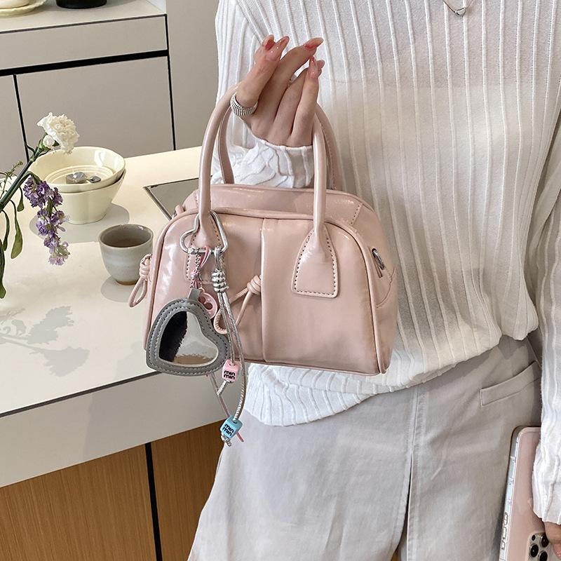 Spring and summer popular popular small bag women's new fashion versatile messenger bag super fire portable pillow bag
