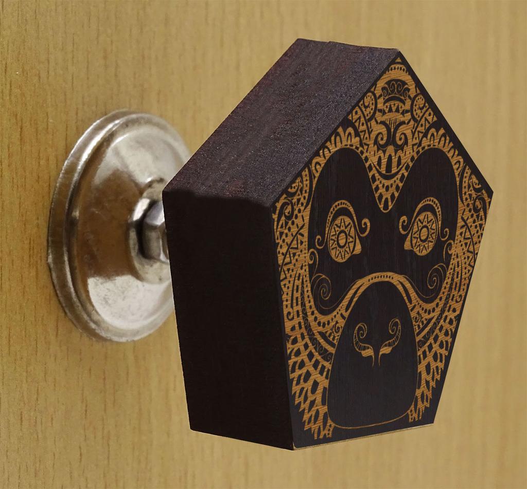 IBA Indianbeautifulart Brown Monkey Animal Engraved 10 Pc Furniture Wooden Scallop Knobs Rustic Drawer