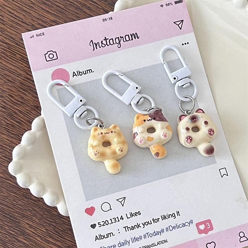 Kawaii Kreslený Novinka Kočka Donut Klíčenka Roztomilý Kreativní Přívěsek na Klíče Zábavné Doplňky pro Dekoraci Batohu Dárky