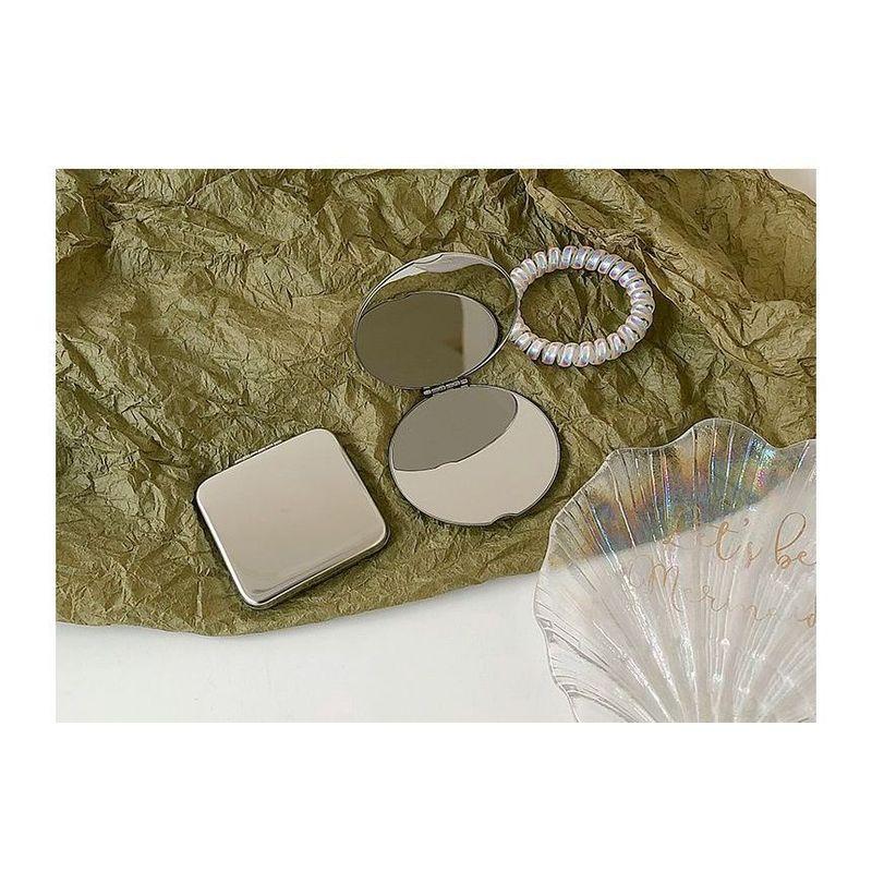 Michu - Portable Mirror