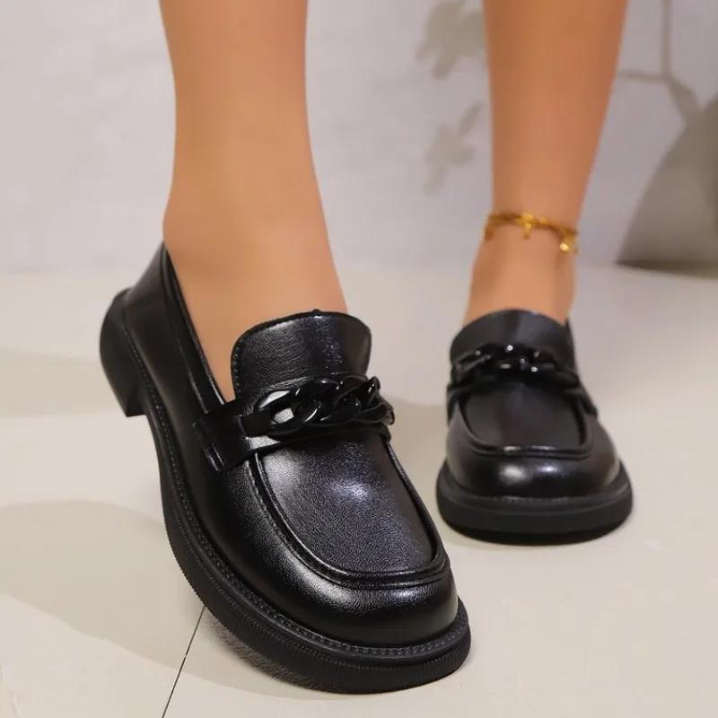 

Fashion Spring New Coarse Heel Shoes Women Fashion Round Head Deep Mouth Metal Chain Soft Sole Non-slip Low Top Shoes 35
