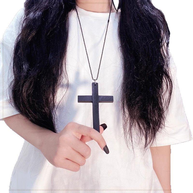 Elegant Women's Wooden Cross Necklace: Versatile Clavicle Choker & Sweater Chain