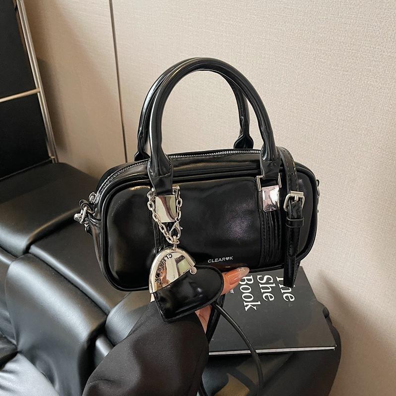 Premium Texture Portable Small Bag Women's New Fashion Versatile Shoulder Pillow Bag Commuter Messenger Bag
