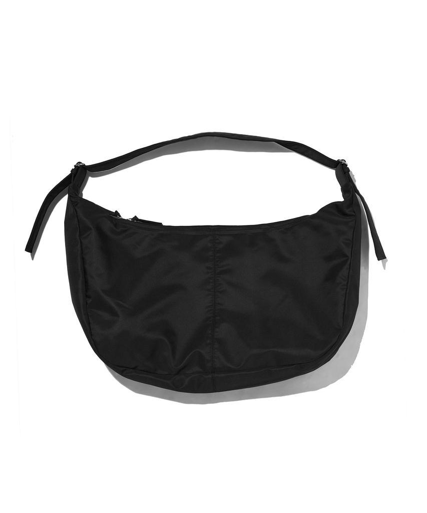 Suade Halfmoon Cross Bag [Black]